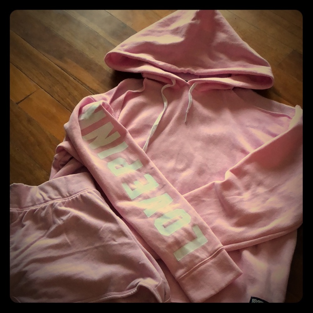 Pink promo short & sweat set